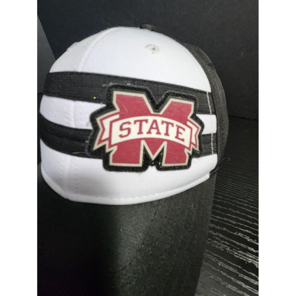 Mississippi State Bulldogs Outback Bowl Tampa patch strapback‎ Hat Cap AHEAD